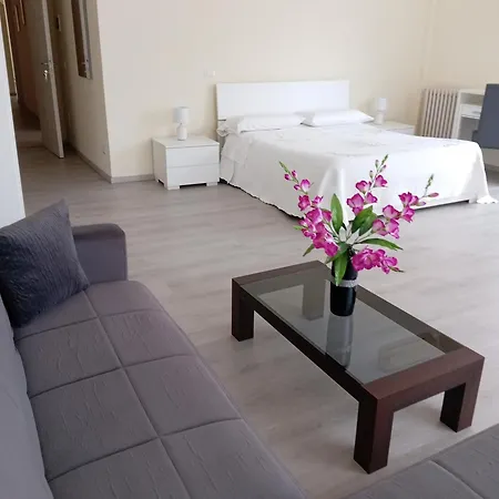 Lusitana Alloggi 2 *