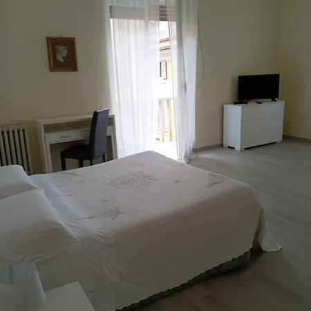 Lusitana Alloggi 2 *