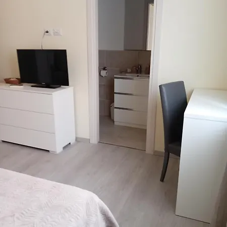 Lusitana Alloggi 2 Apartamento Foligno